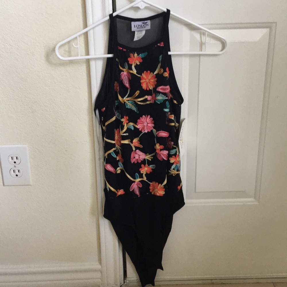 Floral embroidered body suit.
